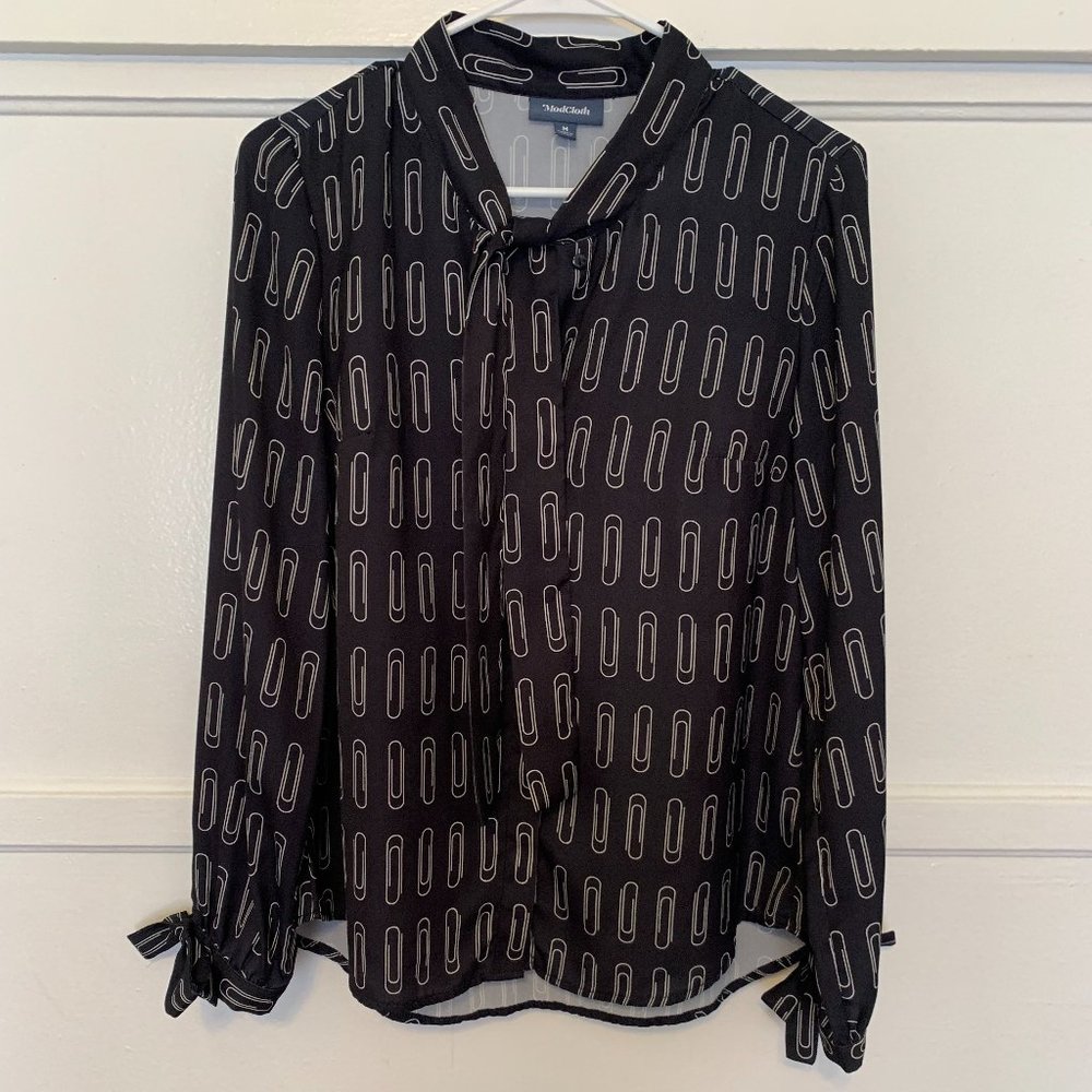 Modcloth Black Paperclip button down blouse